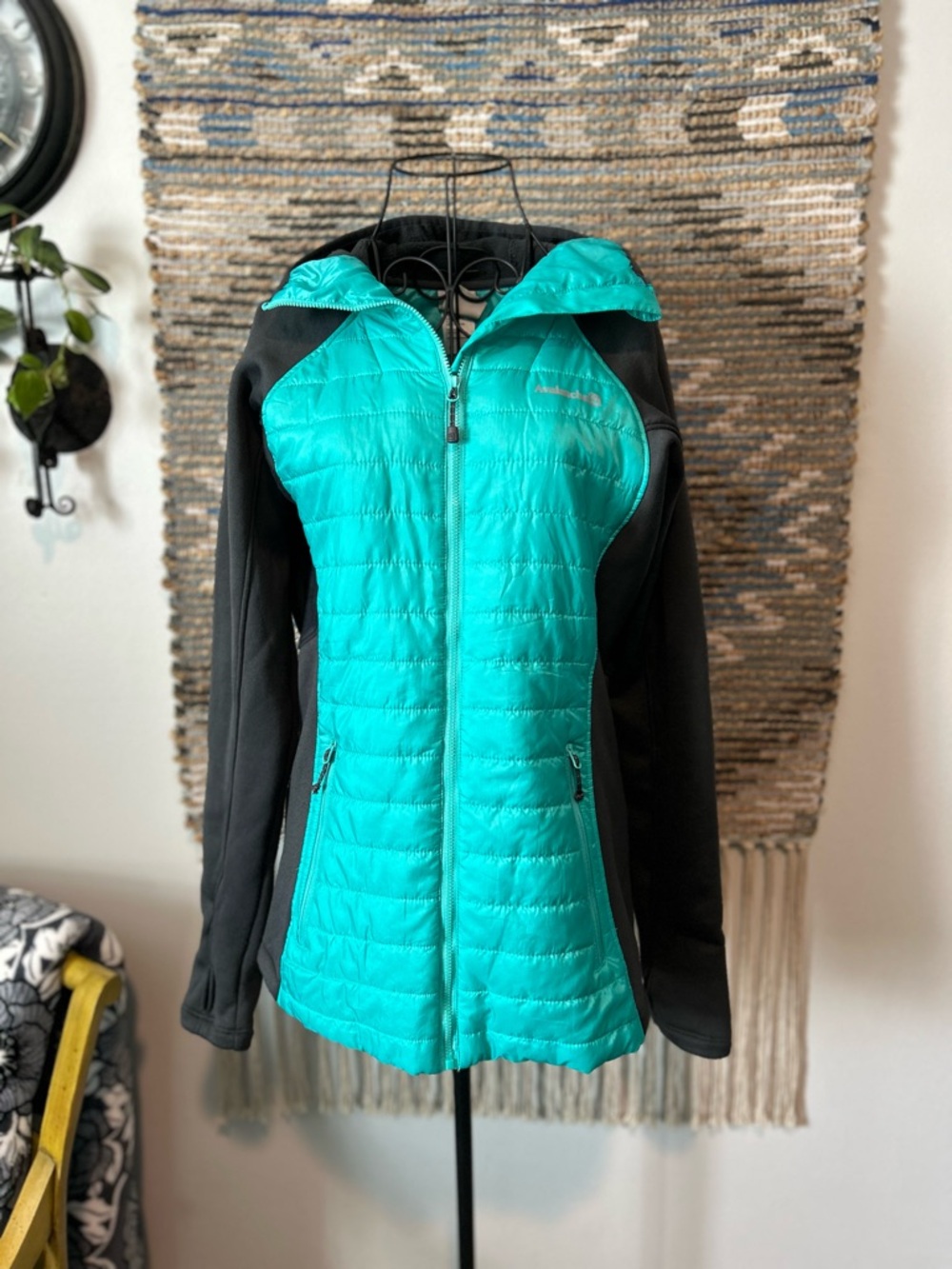 Avalanche Women's Teal Hybrid Hooded Jacket - Lightweight Quilted & Softshell